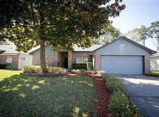 8204 Hawks Landing Dr, Jacksonville, FL 32217
