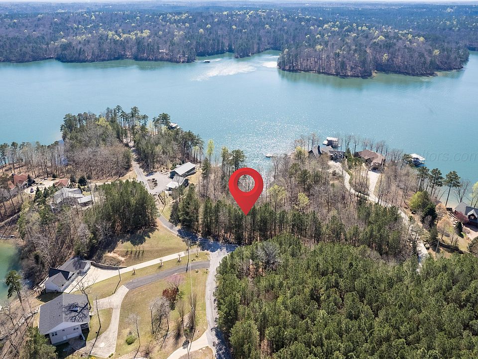 1st image of 14 Lynnwood Cir