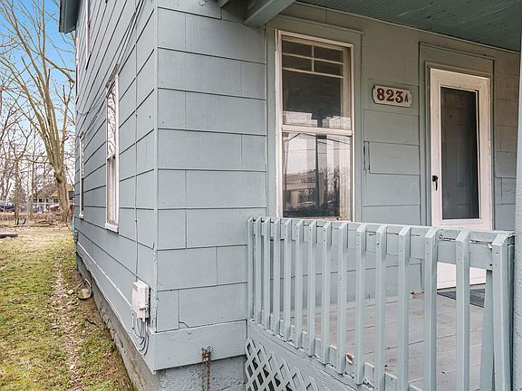 2nd image of 823 Oakland Dr #A & B