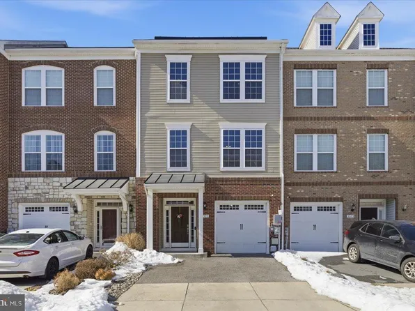 3595 Fossilstone Pl, Waldorf, MD 20601