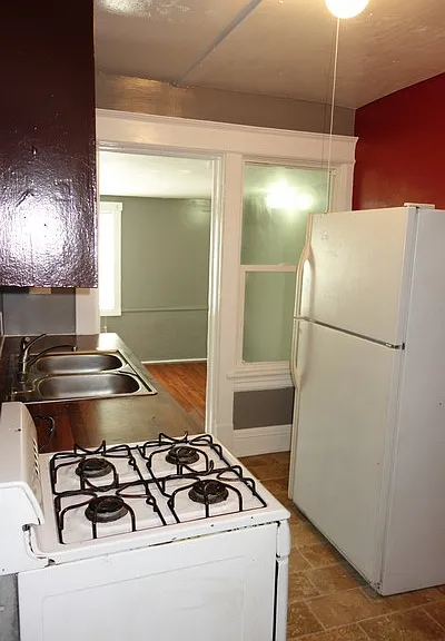 90 Winifred St W — Photo 27