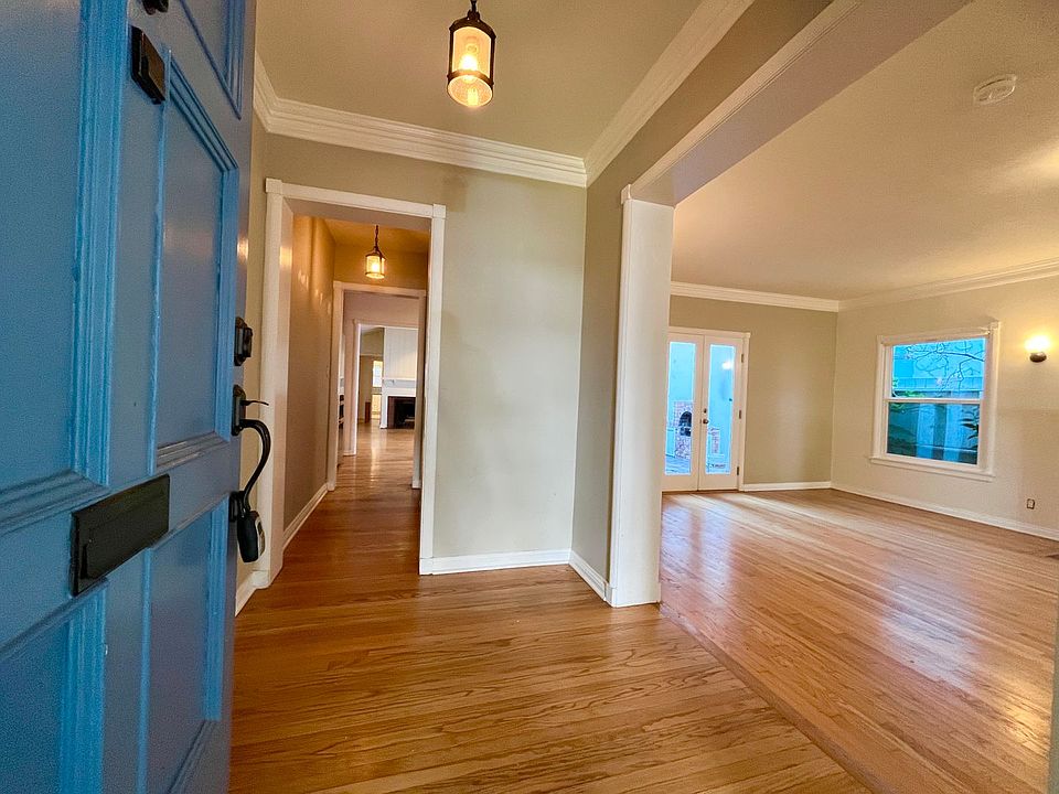 1st image of 1438 Midvale Ave #0