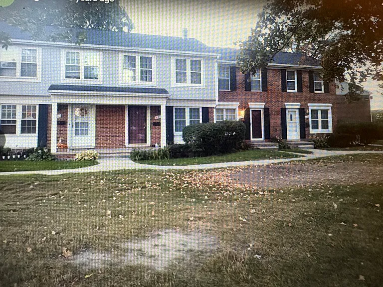36536 Park Place Dr — Photo 1