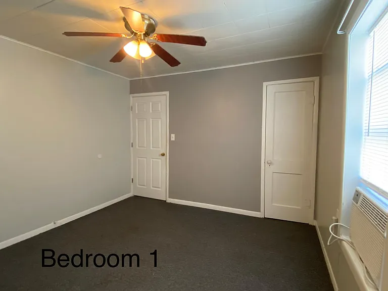 508 College St — Photo 11
