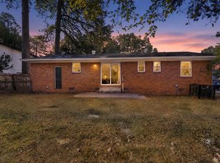 11 Regency Cir, Little Rock, AR 72209