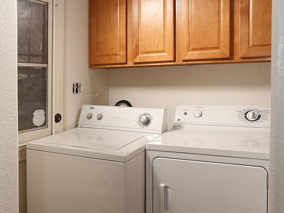2nd image of 75 W Las Flores Dr