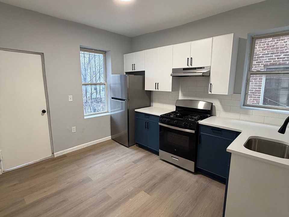 1st image of 387 Avon Ave #6