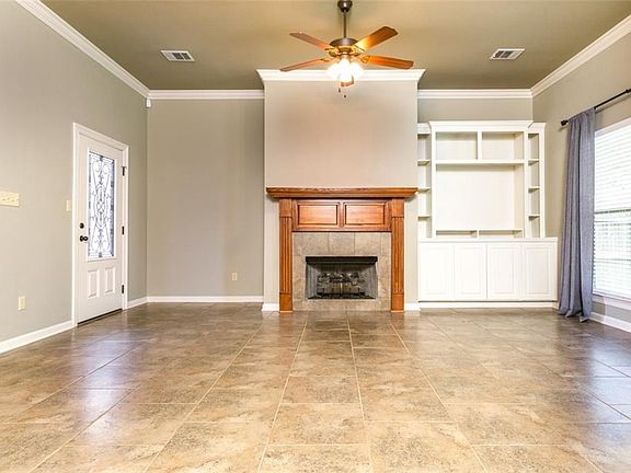 5th image of 17298 Wrenwood Dr