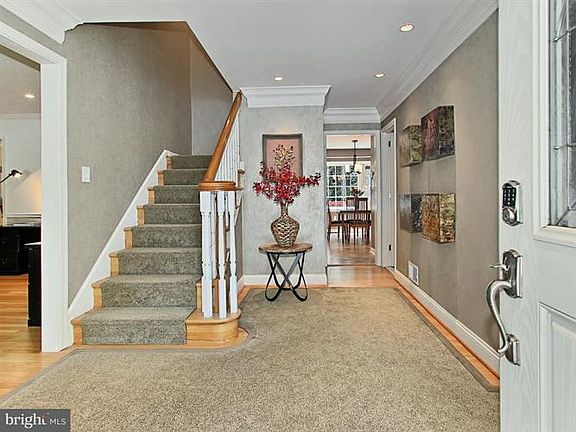 3rd image of 7901 Stirrup Cup Ln