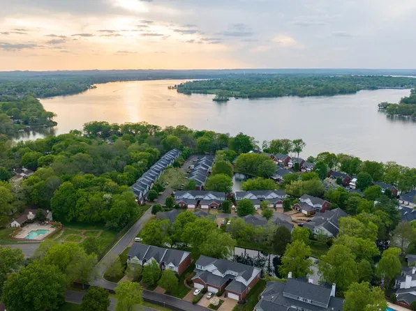 231 Green Harbor Rd APT 129H, Old Hickory, TN 37138