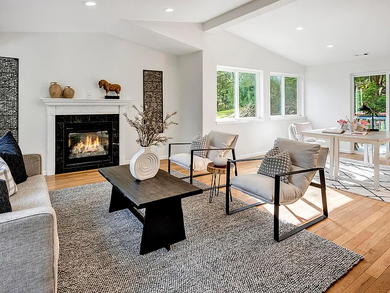 535 SW Ellerwood St #B — Photo 31