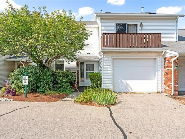 836 Halifax Dr, Warwick, RI 02886