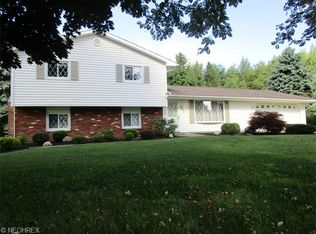 6835 W Forest Dr, Conneaut, OH 44030