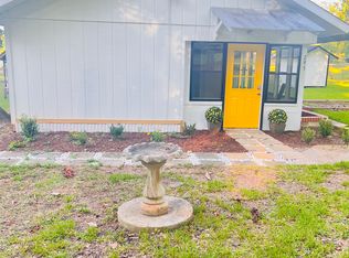 295 W Pine Lake Dr, West Point, GA 31833