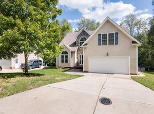 1521 Covered Wagon Rd, Mc Leansville, NC 27301