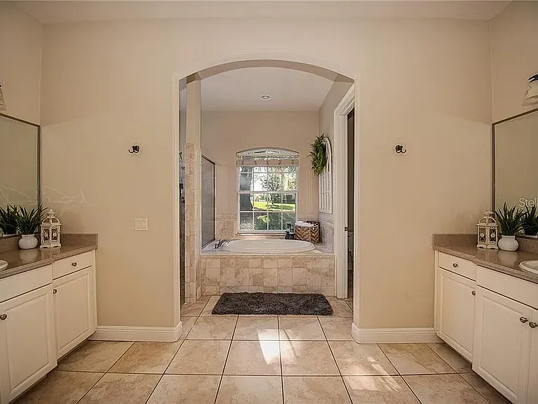 6237 Ashley Dr — Photo 25