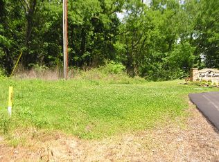 16 Ricky Dr, Muscle Shoals, AL 35661