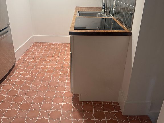 2nd image of 302 James Ave SE APT 3
