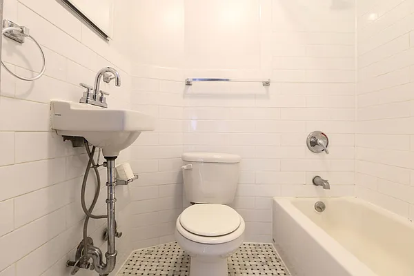 Rented by Compass | media 8