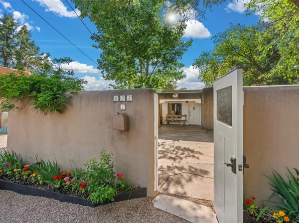 635 Chavez Pl APT 1, Santa Fe, NM 87505