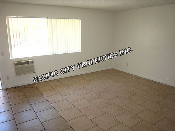 3rd image of 13919 Coteau Dr APT 8