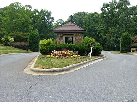 3rd image of 117 Harborcliff Dr #132