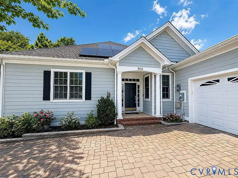 9433 Amberleigh Cir — Photo 1