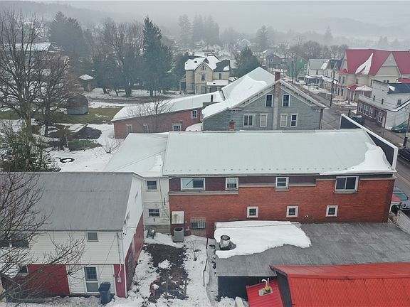 2nd image of 107 Grant St