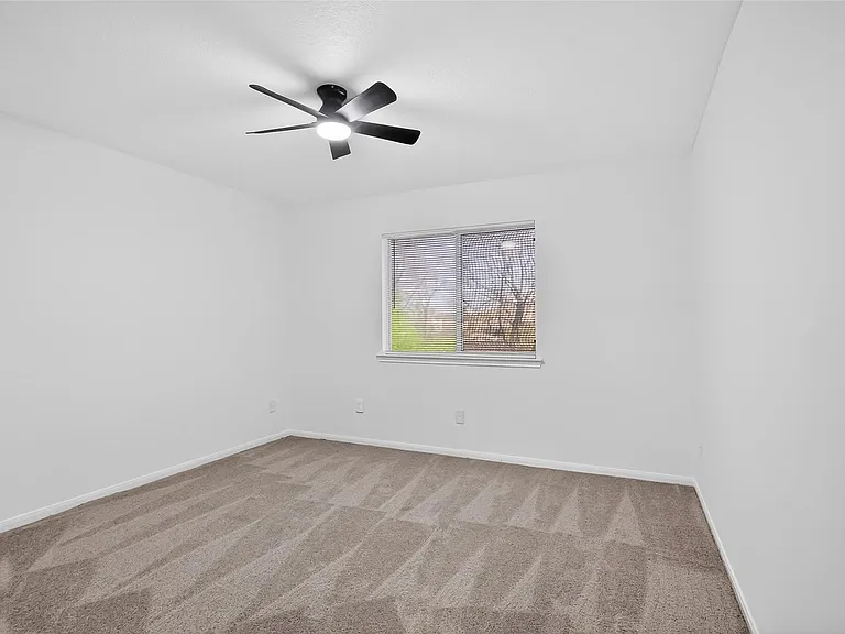 15807 Sonoma Park Dr — Photo 40