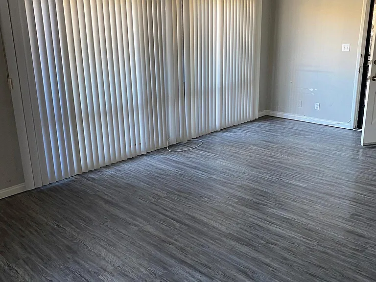112 N Mar Vista Ave — Photo 10