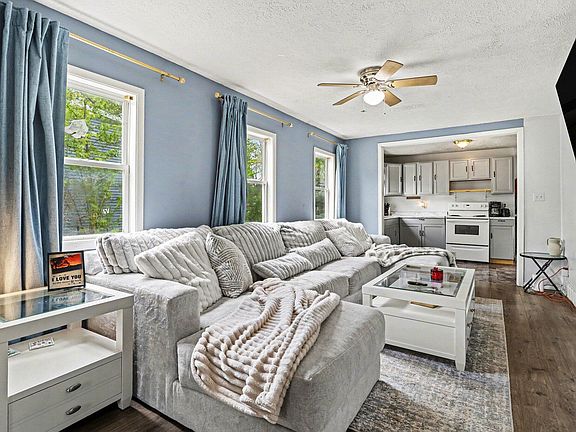 2nd image of 232 Sorin St