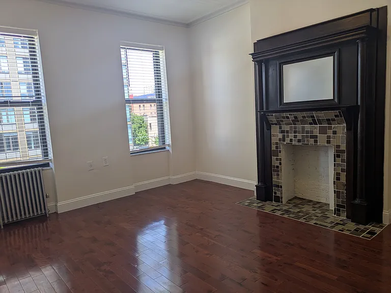 157 4th Ave #3 — Photo 4