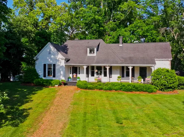 226 Lee Ave, Chickamauga, GA 30707
