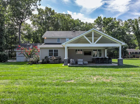 6 Hialeah Drive, Colts Neck, NJ 07722