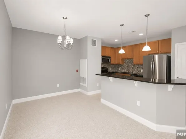 4206 Ramapo Ct, Riverdale, NJ 07457