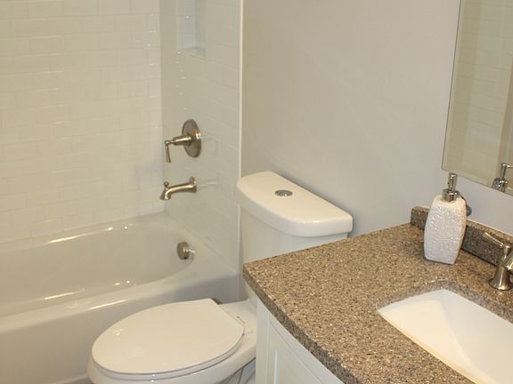 5th image of 3319 Kaywood Dr