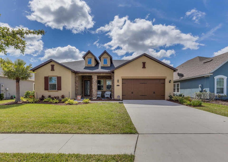 1st image of 33 Breezeway Ct