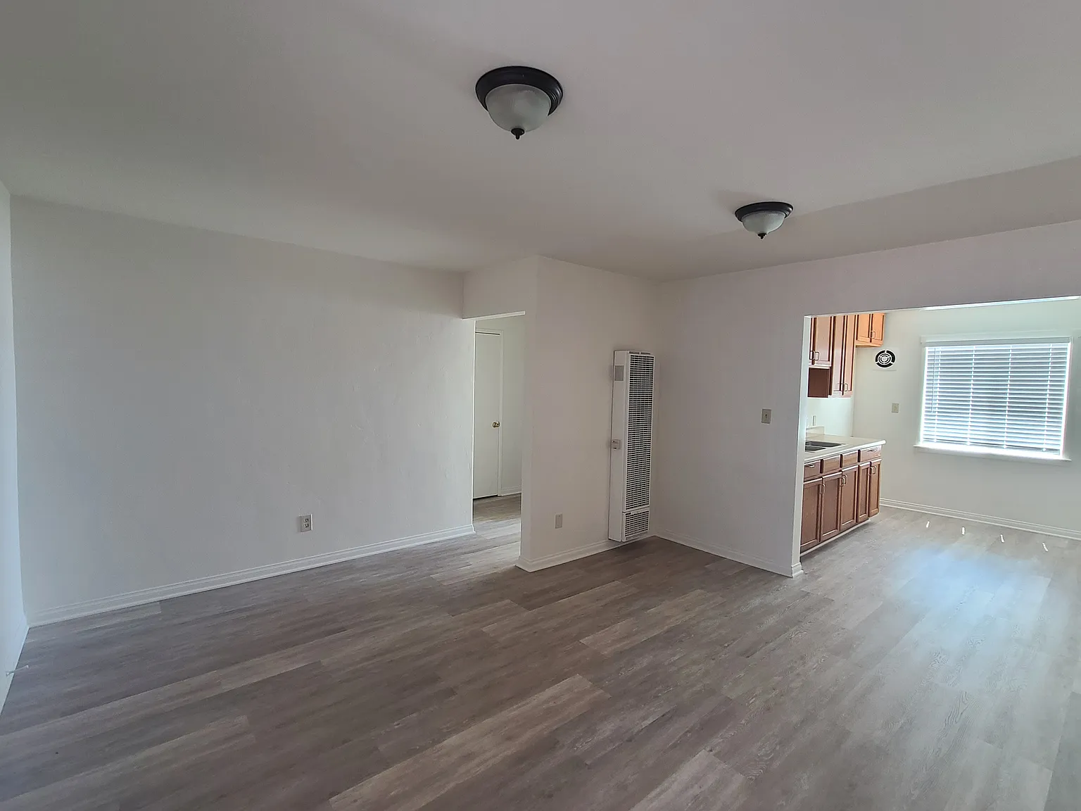 2 bed, 850 sqft, $2,250 — Photo 2