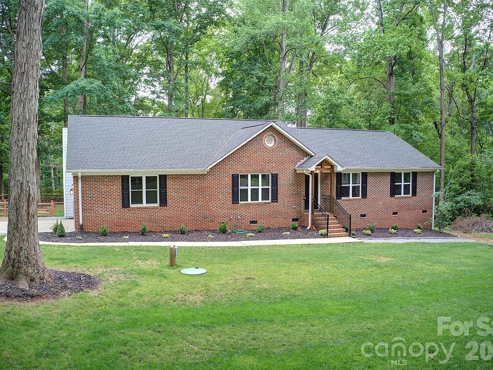 1st image of 636 Wilderness Trl
