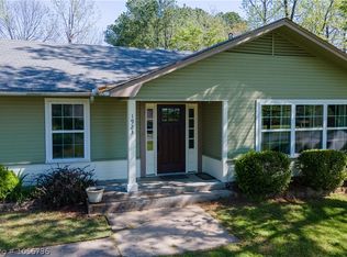 1923 Fisher Rd, Muldrow, OK 74948