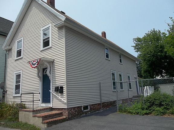 6 Apple St, the 2 Unit Multifamily. Rent From Here Pays Your Monthly Mortgage!