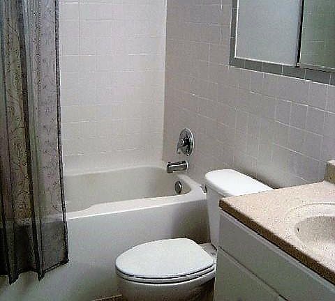 Bedroom 1 Bath