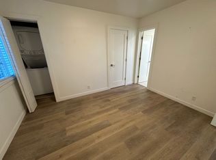 16 W Mission St #10, Santa Barbara, CA 93101