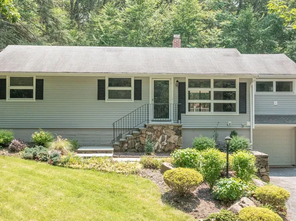 46 Columbine Drive, Trumbull, CT 06611