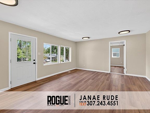 3rd image of 305 N Nebraska Avenue