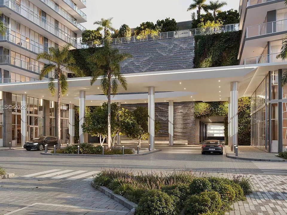1170 E Hallandale Bch #1106