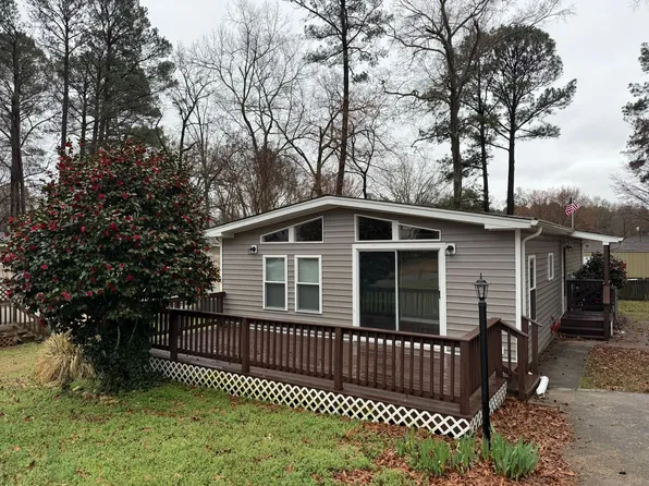 2211 Circlestone Ct, South Chesterfield, VA 23834