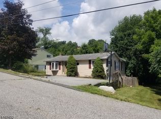 48 Fernwood Rd, Wantage, NJ 07461