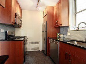 4th image of 301 E 78th St APT 9G