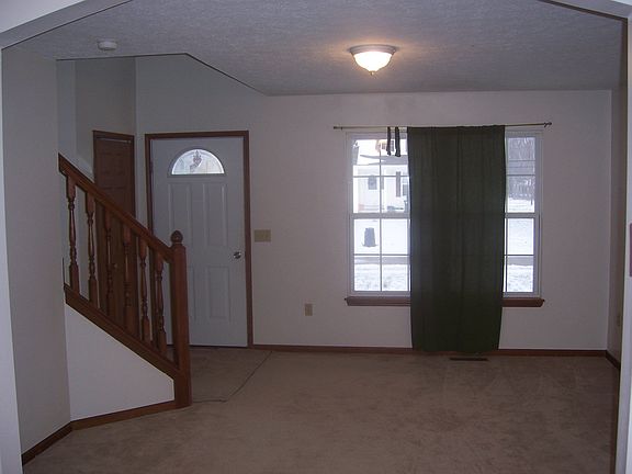 Nice open 1st floor open plan with wall to wall carpet